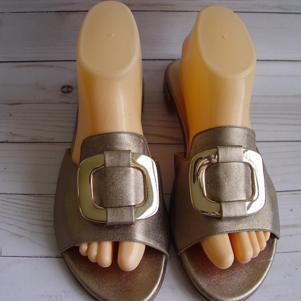 Stuart Weitzman size 9 1/2 M flats antique gold